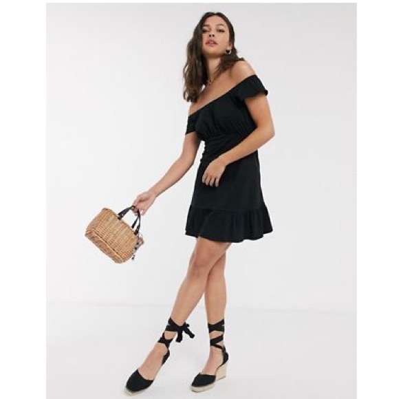 ASOS DESIGN off the shoulder mini
sundress with pep hem in black - Picture 5 of 8